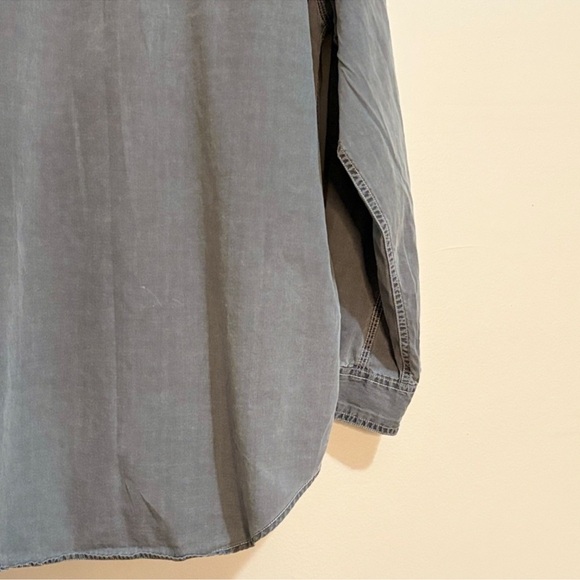 Vintage Levi's Gray Oversized Cotton Button Up Shirt Embroidered Logo - Picture 16 of 16